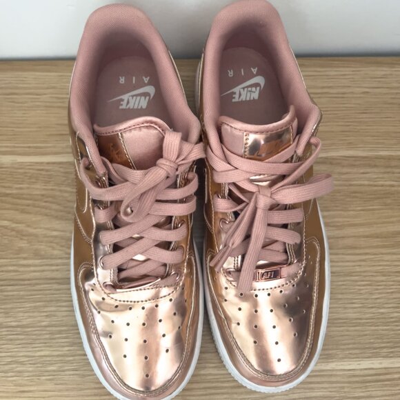 Nike | Rose Gold Air Force 1 - Picture 6 of 10